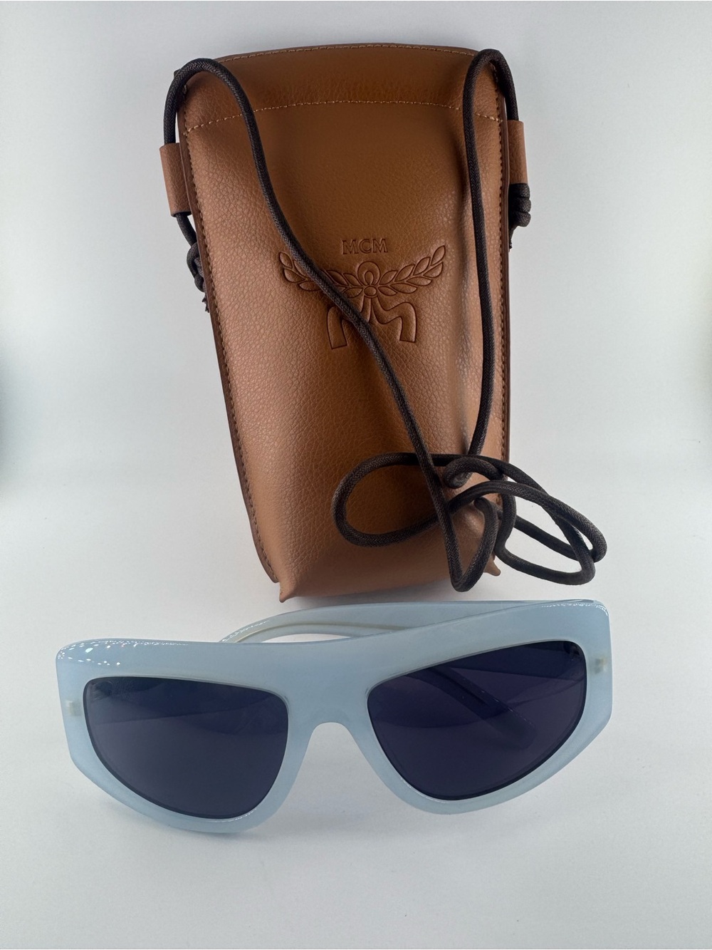 MCM Sunglasses and MCM Crossbody NWT Shiny Light Blue Smoke Authentic - Picture 3 of 9